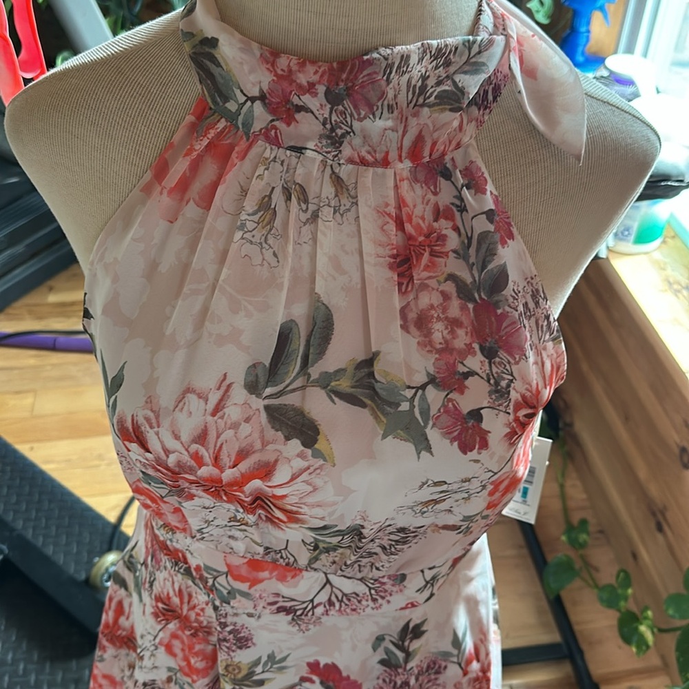 Dress - Picture 2 of 4
